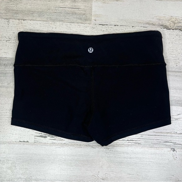 Lululemon Size 6 Womens Reversible Retro Boogie Biker Athleisure Shorts - Picture 5 of 15